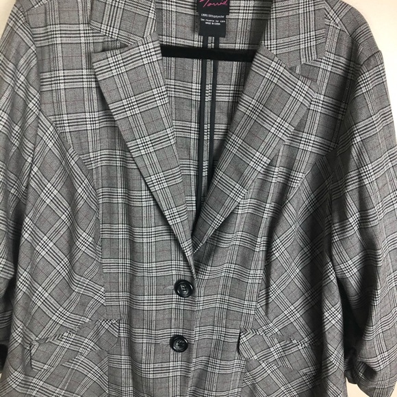 SOLD Torrid Gray Plaid Blazer - Picture 2 of 10